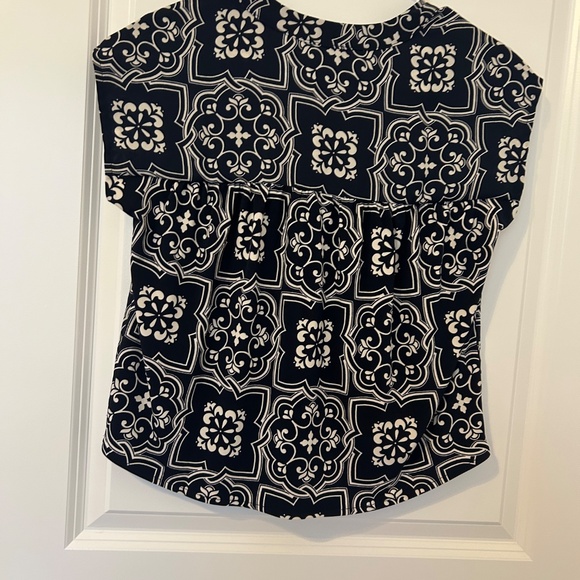 Ann Taylor Pullover Blouse - Picture 9 of 11